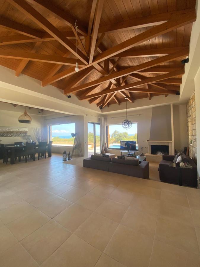 Alberi - Izla Homes Skala  Bagian luar foto